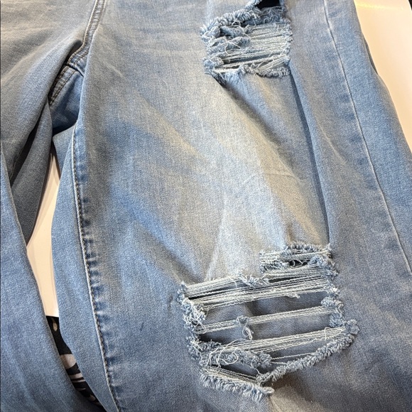 Arula A Beautiful Soul high waist Incrediflex patchwork wide leg boyfriend jean - Picture 13 of 15